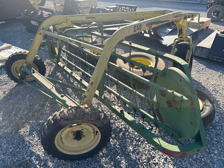 john-deere-640-image-2