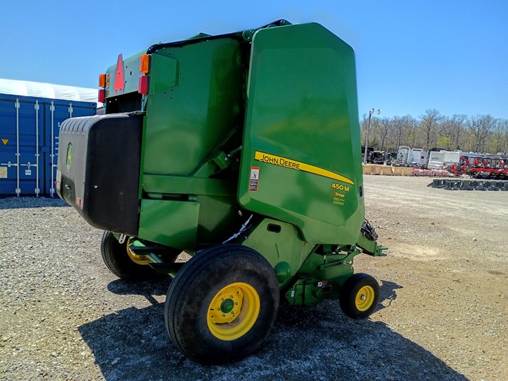 2023-john-deere-450m-image-5