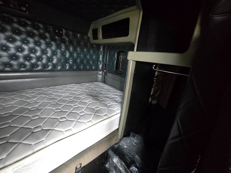 1999-kenworth-w900-image-78