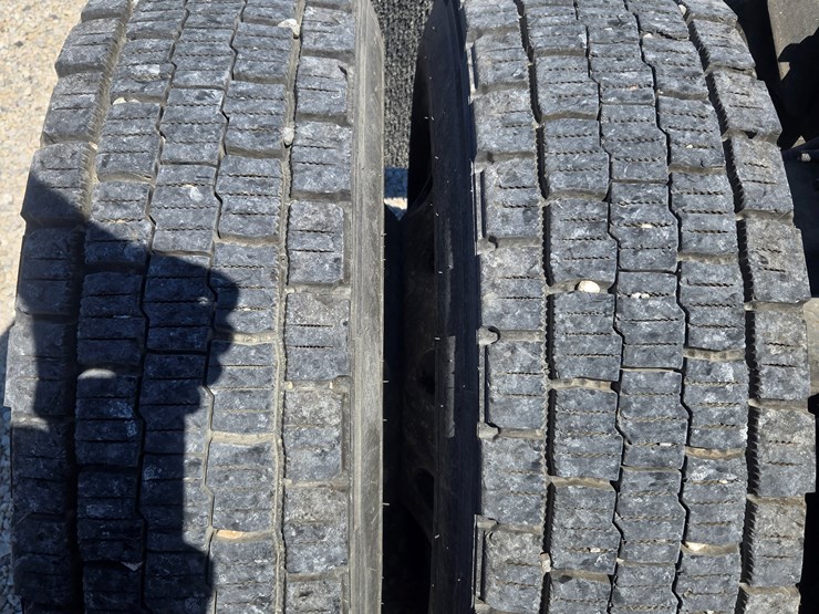 2014-freightliner-cascadia-125-image-94