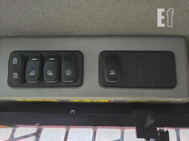 2022-caterpillar-289d3-image-19