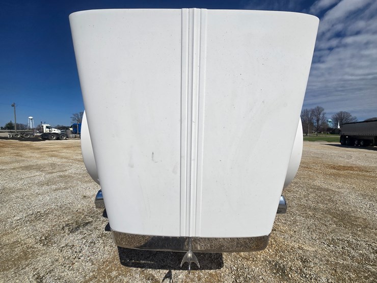 1996-peterbilt-377-image-45