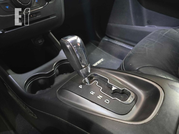 2015-dodge-journey-image-15