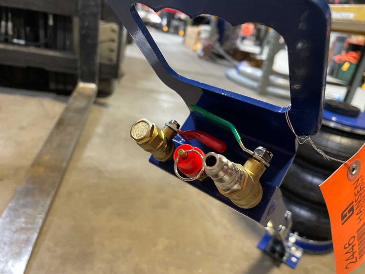 #2446-•-pneumatic-5-ton-lift-capacity-air-jack-(pr12)-image-7