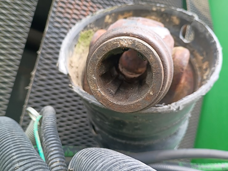 john-deere-458-image-10