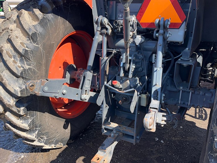 2016-kubota-m6-131-image-39