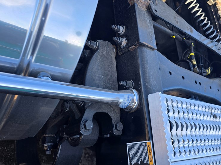 2019-peterbilt-567-image-89