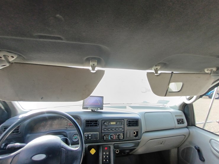 2005-ford-f750-image-67