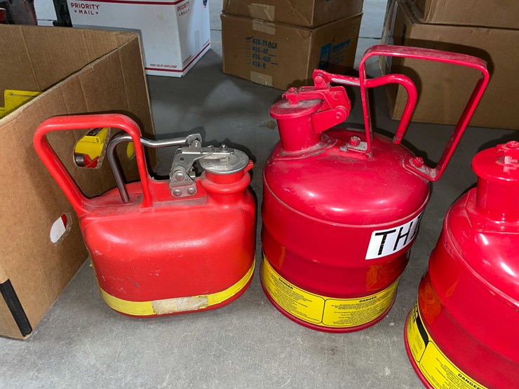 #7083-•-safety-cans-(pr10)-image-3