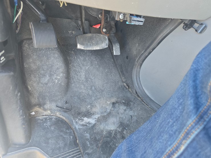 2016-ford-e450-image-37