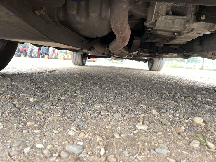 2015-ford-explorer-xlt-image-25