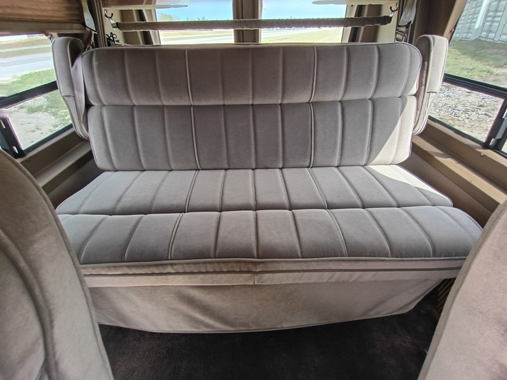 1992-ford-e150-image-66