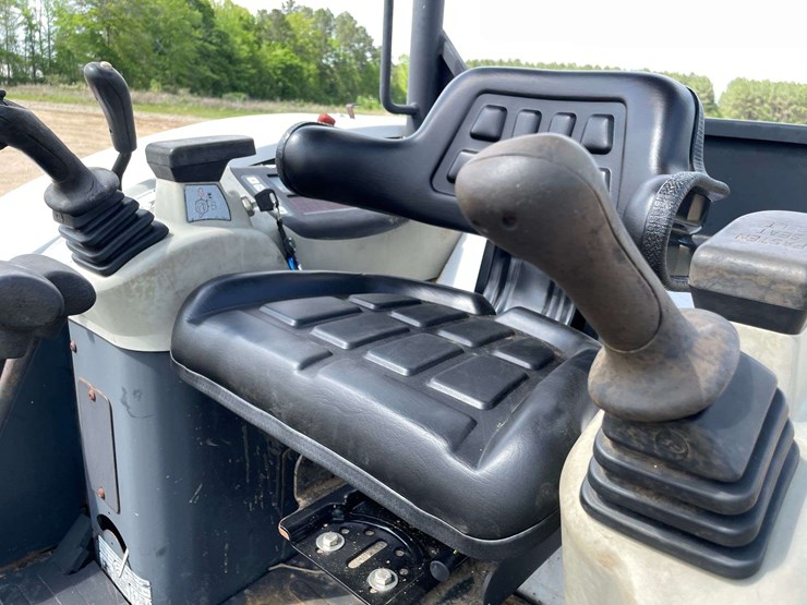 2007-bobcat-335-image-9