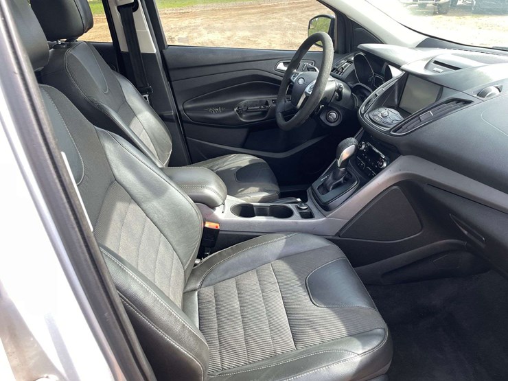 2014-ford-escape-se-image-18