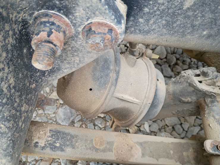 2009-freightliner-cascadia-125-image-98