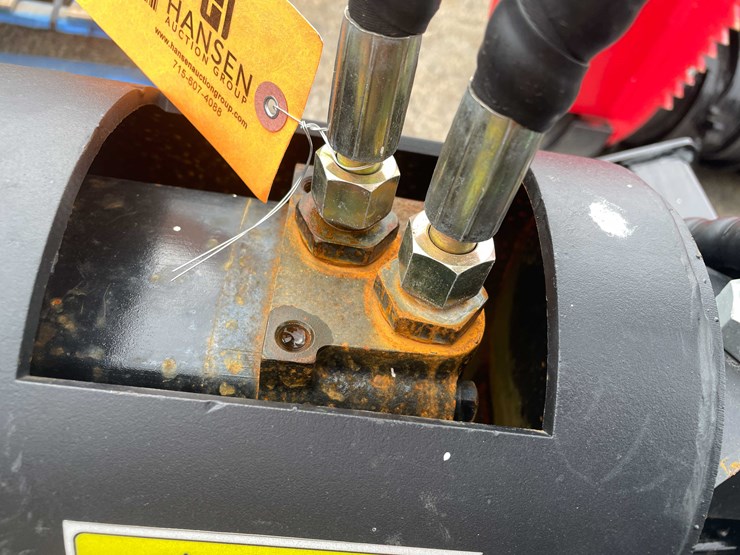 #7051-•-unused-starvox-mini-skid-steer-post-hole-auger-(o10)-image-9