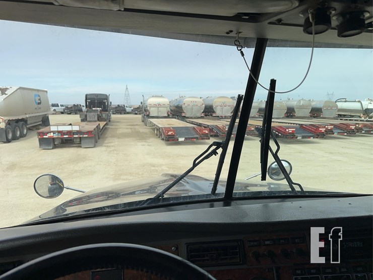 2005-kenworth-t800-image-70