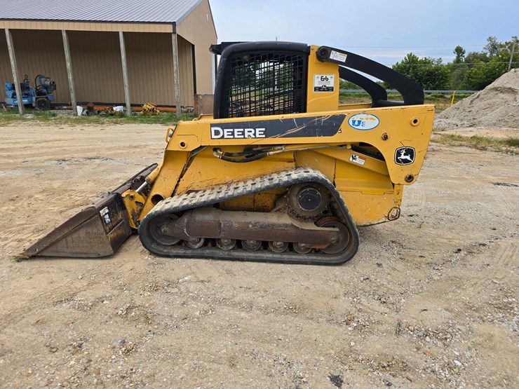 #22607-•-2008-deere-332t-skid-steer-image-7