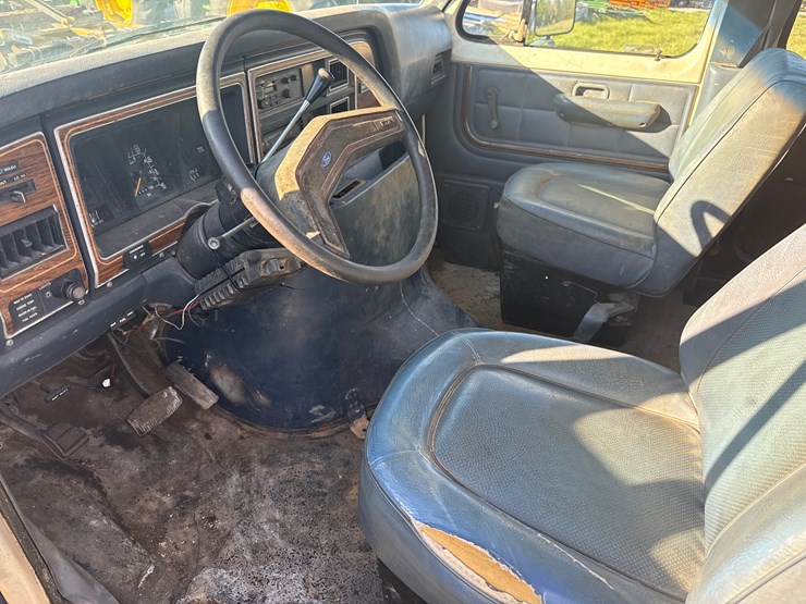 1992-ford-250-image-3