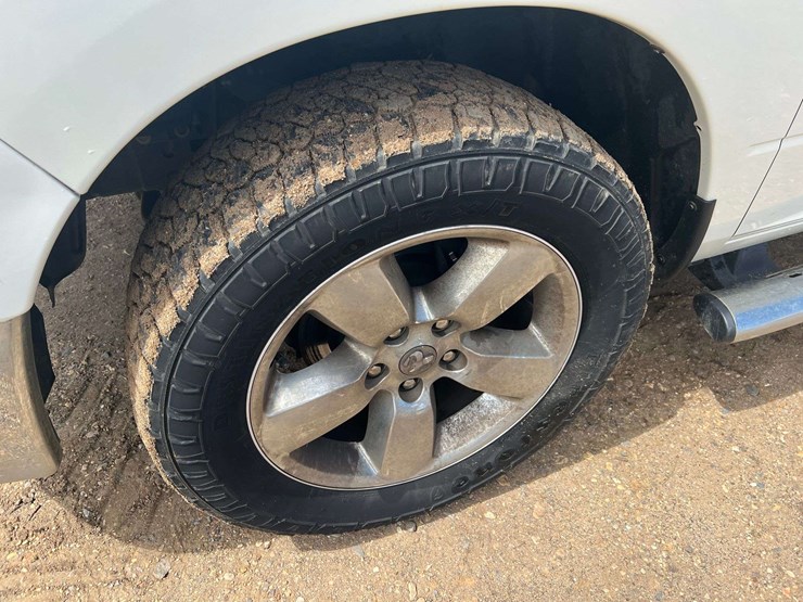 2016-dodge-ram-1500-image-24