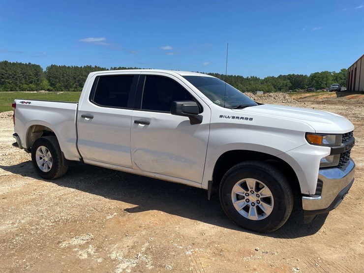 2019-chevrolet-silverado-1500-image-4