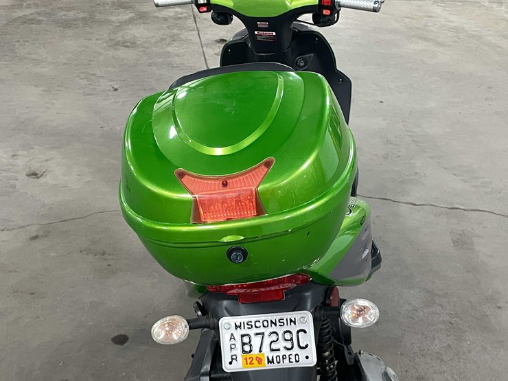 #1468-•-2011-taizhou-moped-(has-wi-title)-(d)-image-26