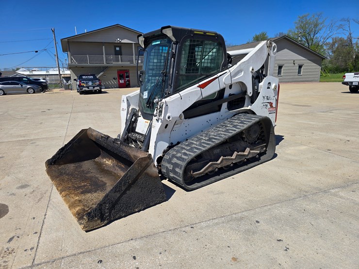 2020-bobcat-t770-image-3