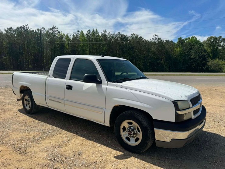 2004-chevrolet-1500-image-6