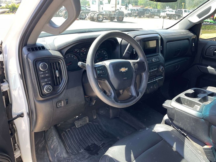 2019-chevrolet-silverado-1500-image-11