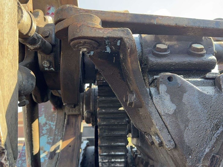 1910-advance-rumely-steam-traction-engine-image-44