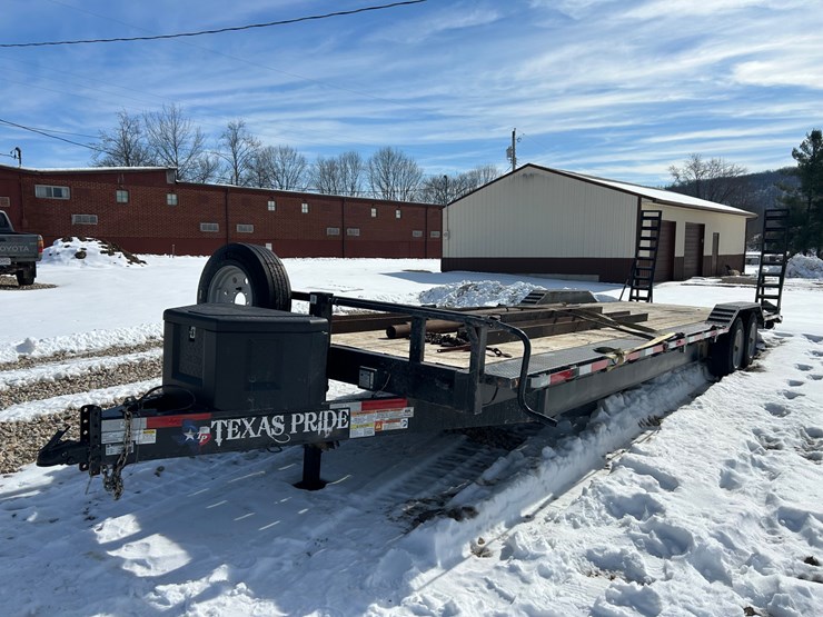 2024-texas-pride-image-1