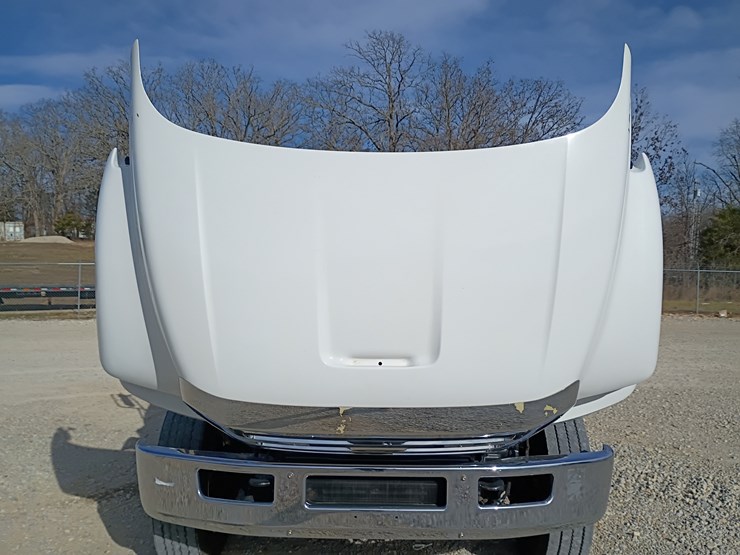 2005-ford-f750-image-28