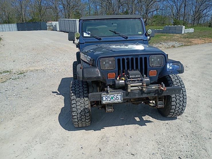 1993-jeep-wrangler-image-14