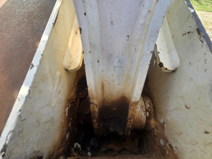 2010-bobcat-t650-image-89