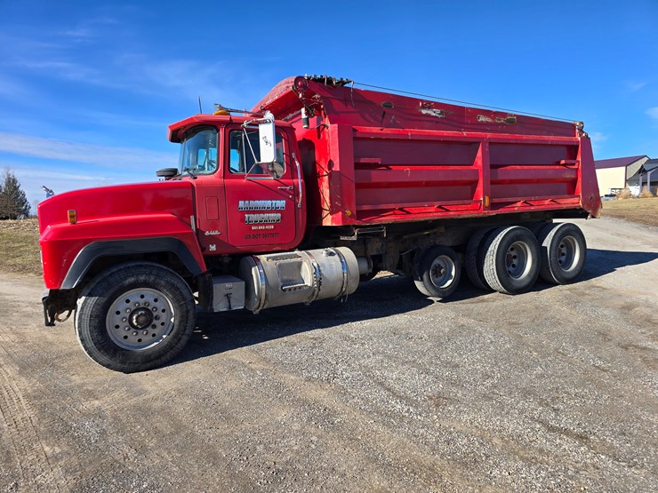 1998-mack-rd688s-image-3