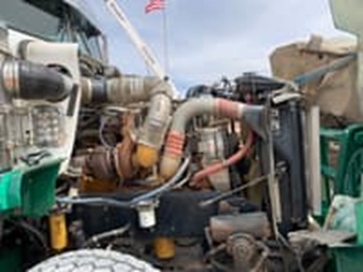 2005-kenworth-t800b-image-19