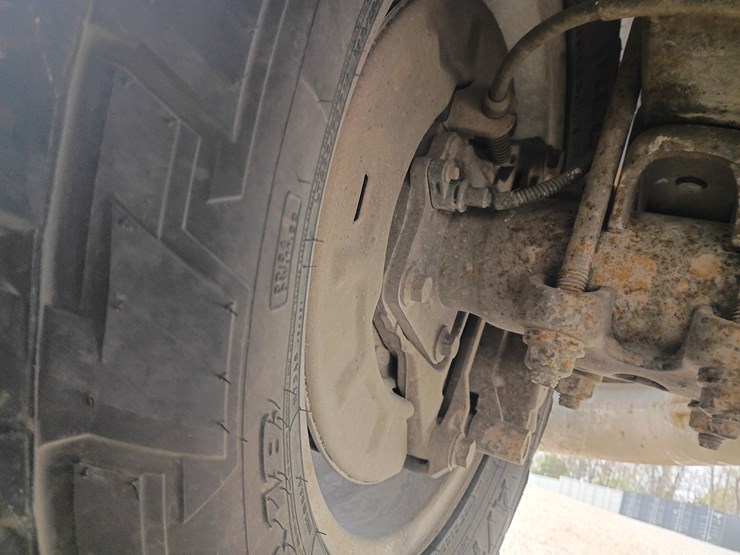 2013-chevrolet-2500-image-90