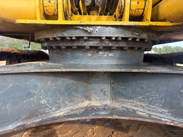 komatsu-pc200-image-19