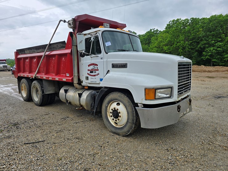 1994-mack-ch613-image-24