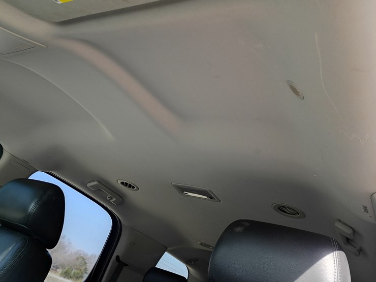 2010-chevrolet-tahoe-image-31