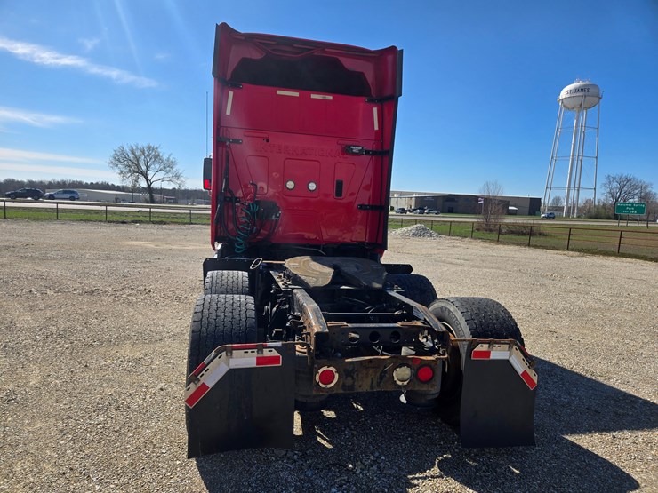 2014-international-prostar-image-15