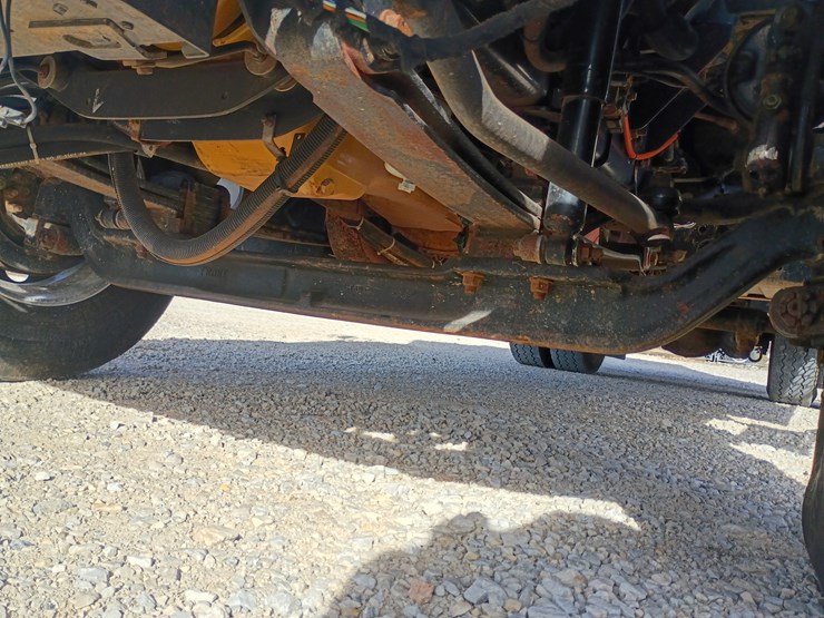 2005-ford-f750-image-106