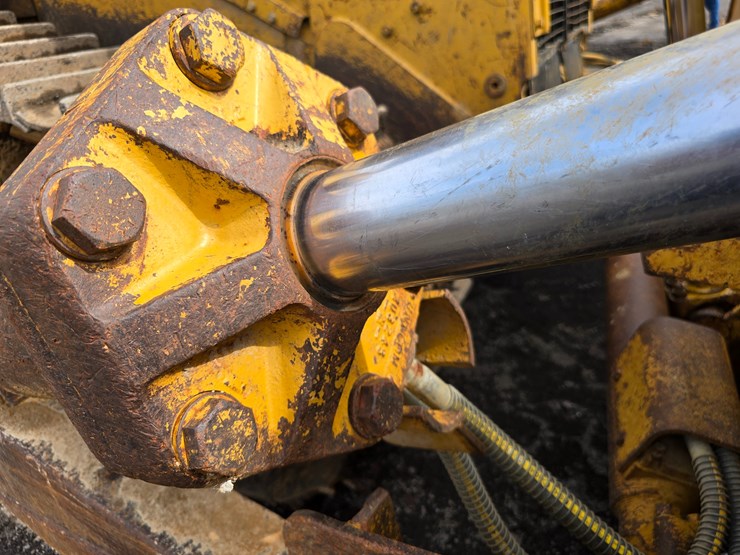 1970-caterpillar-d8l-image-84