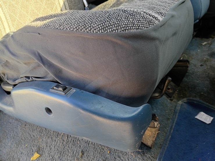 1995-ford-f250-image-36