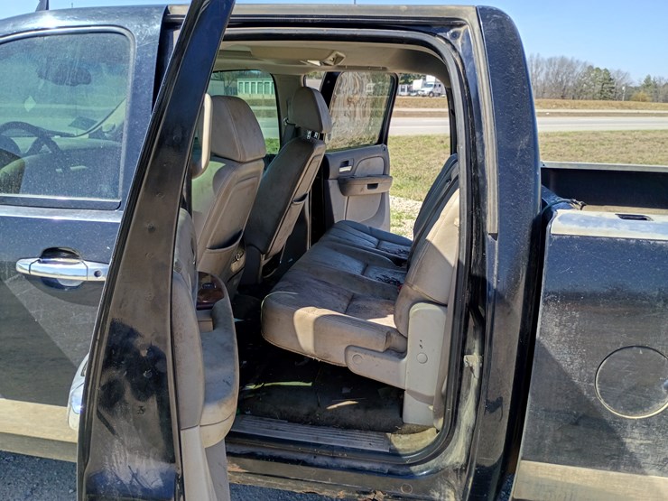 2007-chevrolet-silverado-2500-image-68