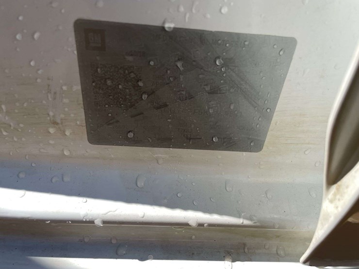 2019-chevrolet-silverado-1500-image-27