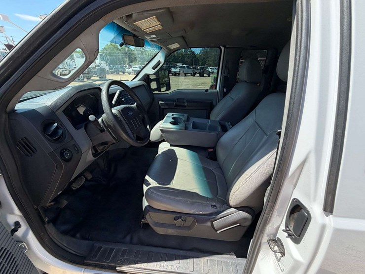 2015-ford-f350-image-10