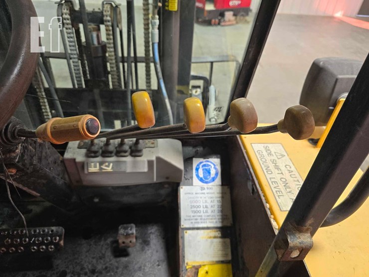 2008-jcb-930-image-14