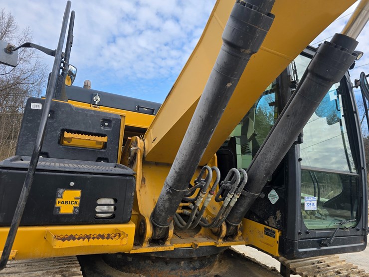 2013-caterpillar-324el-image-25