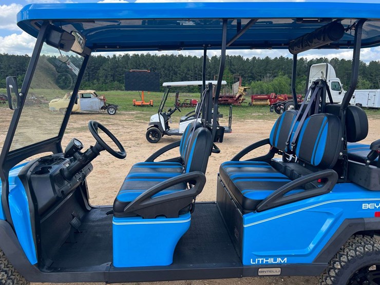 2023-bintelli-6-seater-electric-golf-cart-w/-on-board-charger-(186-miles-showing)-image-9